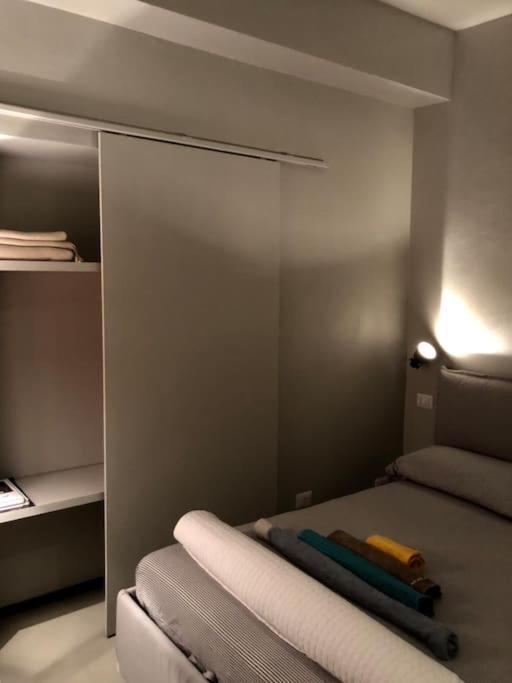 Brera Luxury Cozy Flat! Apartamento Milão Exterior foto